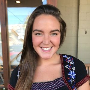 Meet your Posher, Laura